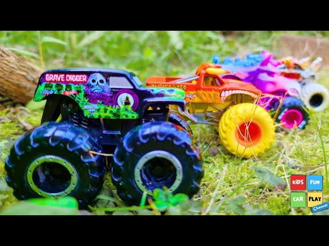 Play And Learn With Monster Trucks Featuring Grave Digger And El Toro Loco!