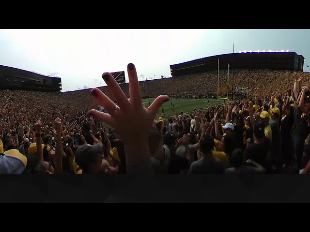 (360 Video) 9/16/17 Air Force @ Michigan - DPJ Punt Return for Touchdown