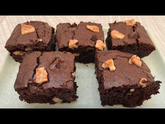 INSANELY Gooey Walnut Brownies You NEED to Bake Now! (One-Bowl Wonder!)