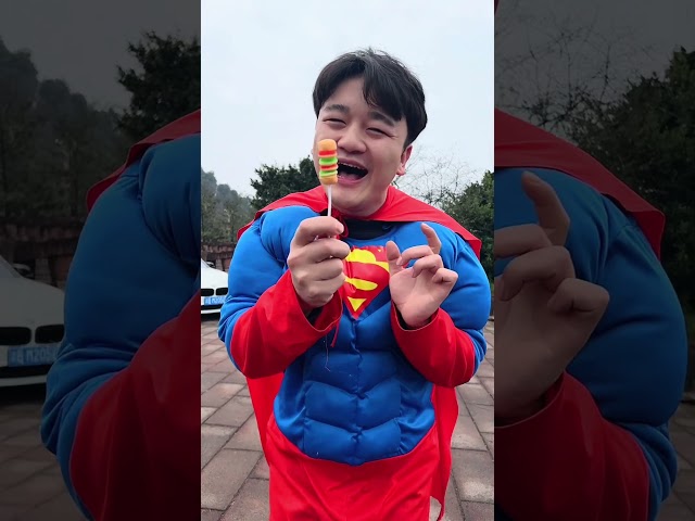 Have you guys ever had a hamburger lollipop?  #funnyvideo #funny #角色扮演