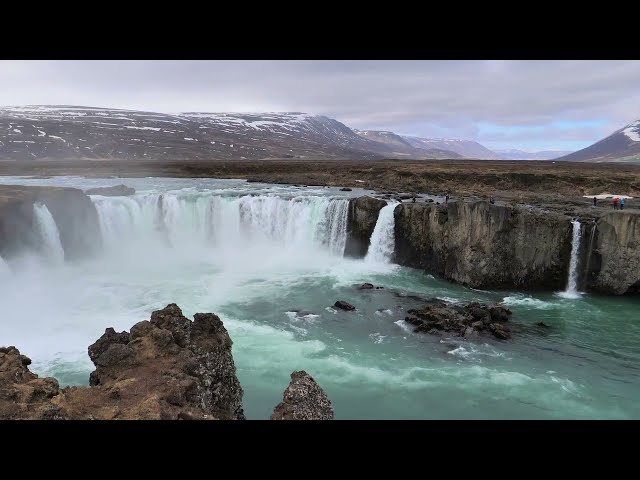 WATERFALLS all over the world–Waterfalls & Streams with Relaxing, Soothing and Calming Piano Music