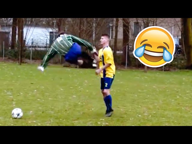 AMATEUR FOOTBALL FUNNY MOMENTS #1 (SUNDAY LEAGUE)