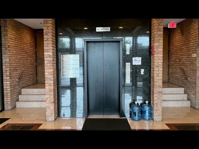 Chicago, IL: Boring Modded Elevator at 1240 Meadow Professional Center