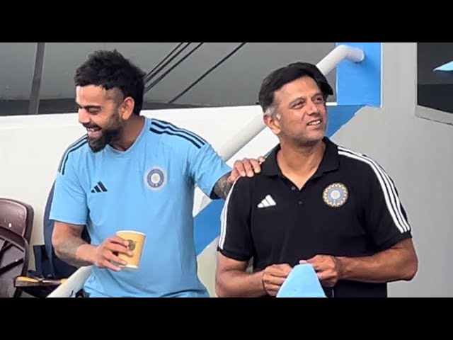 Why Dravid laughing on Kohli joke?