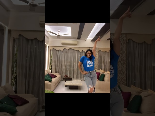 WOW 😍 #shwetatiwari's cheerful dance #shorts