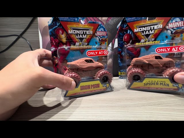 Reviewing 2 1:64 Scale of the Monster Jam Spin Master Mystery Mudders Series 1 Marvel