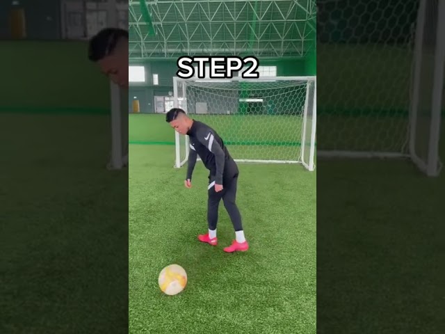 Skill tutorial ⚽️#footballshorts #footballskills #football #soccer