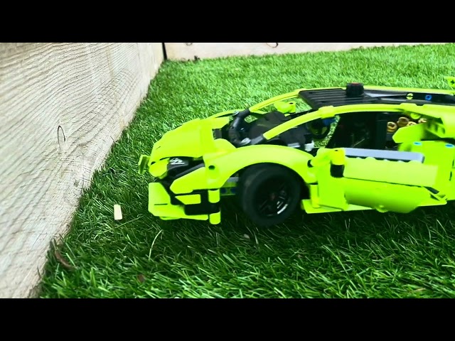 LEGO Lamborghini Huracán car crash