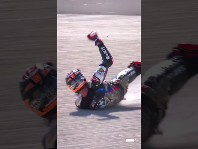 Van der Mark CRASHES at Turn 1 in Race 1 ❌ | 2025 #AustralianWorldSBK 🇦🇺