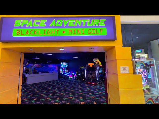 Space Adventure Mini Golf (Middletown NY), 4K arcade walkthrough & tour, March 2024