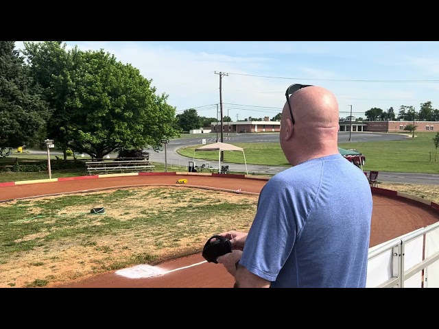 Practice Laps at Loco Joes Dirt Oval Track in Bunker Hill West Viginia - Mudboss Class