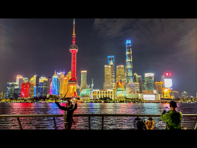 Illuminating the Iconic Shanghai Bund (外滩) at Night | 4K HDR