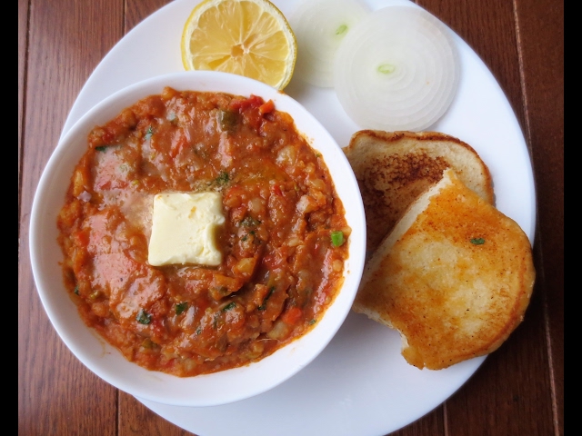 Pav Bhaji recipe-Mumbai style Pav Bhaji-Indian fast food|Poonam's Kitchen