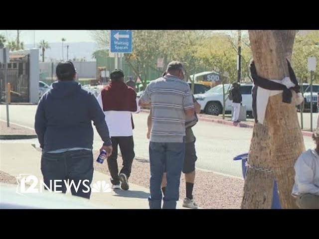 Local stores allow police to come on property to arrest immigrant day laborers, group says