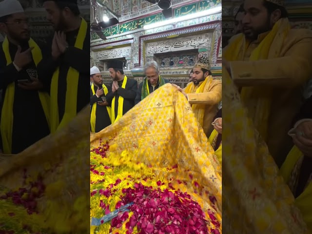 Brother Ravish Kumar attended Sufi Basant Celebration at Dargah Hazrat Nizamuddin & Sought Blessings