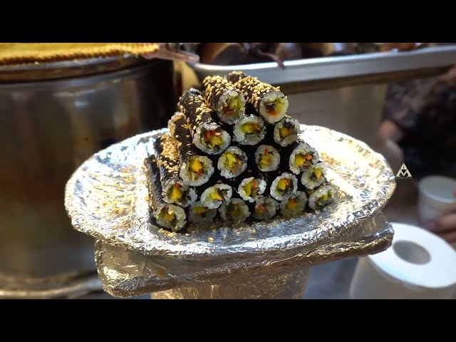 Gwangjang Market Korean Street Food in Seoul, Korea | #AmazingMeraki