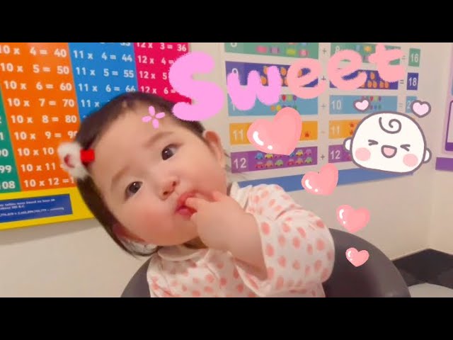 Baby Valerie can’t wait to eat her food #hungrybaby #babyvalerie 9m Baby finger food eating moment