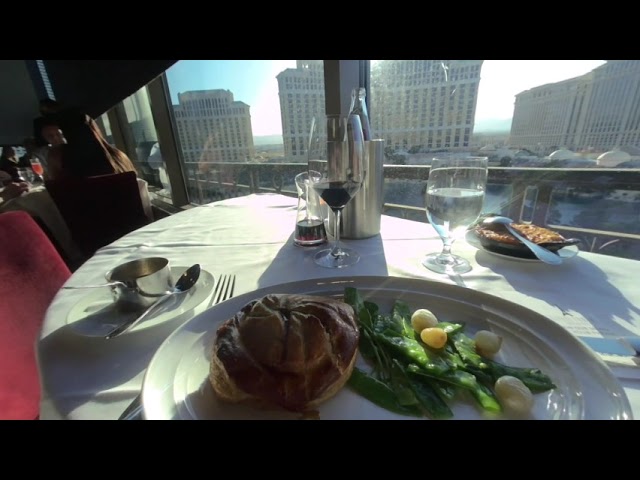 VR180 3D Eiffel Tower Restaurant Fountain View Sunset in 4K - Las Vegas, Nevada USA - Dinner