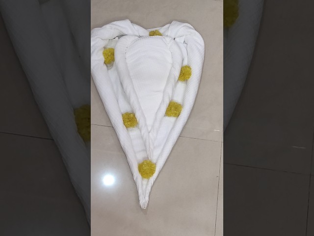 3D hear 💗💓❤shape ఎలా ఉందో కాస్త చెప్పరా plz #shorts #viralvideo #trendingvideo #towelart #napkinart