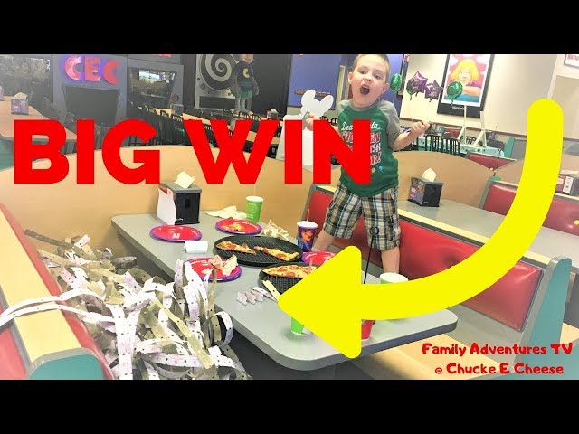 Chuck E Cheese Kids Play Games and Win 5780 Tickets in Lakeland FL