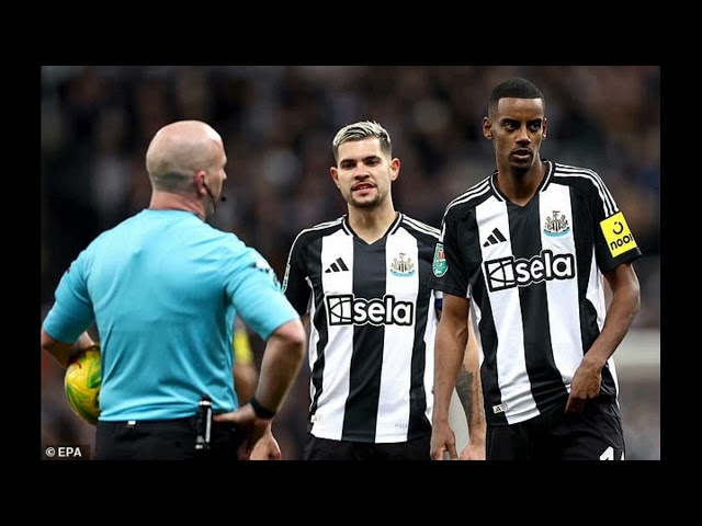 Gary Neville laughs as fans mock referee Simon Hooper over Newcastle's disallowed goal