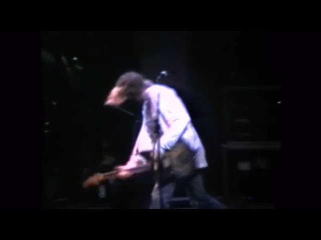 Nirvana - Live, Arena, Vienna, AT (Remixed AUD #1) 1991 November 14