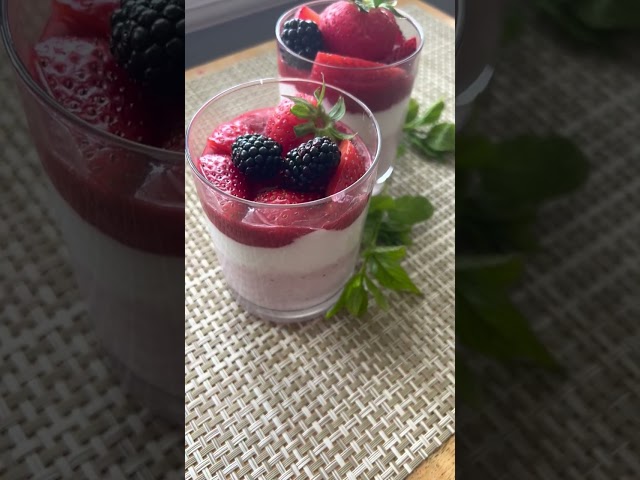 Deliciously Easy Strawberry & Yogurt Mousse: A Sweet Delight!