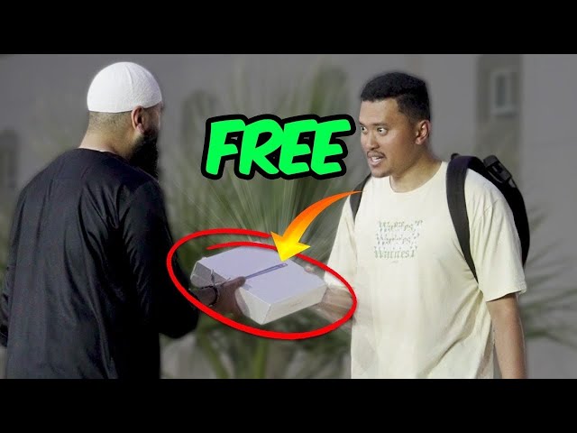 Surprising Medina University Students with MacBooks! *EMOTIONAL*