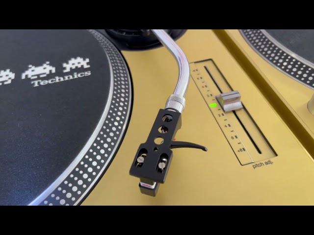 Technics SL1200 mk2 brushed gold custom pair