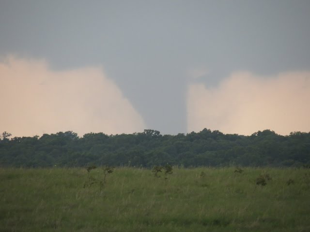 Strong Tornado near Wynnewood, OK - May 9, 2016