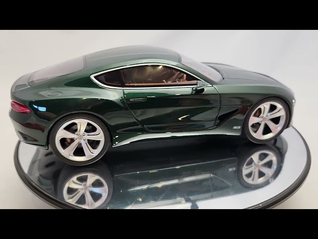 GT Spirit Bentley Speed 6 EXP 10 Concept Car British Racing Green