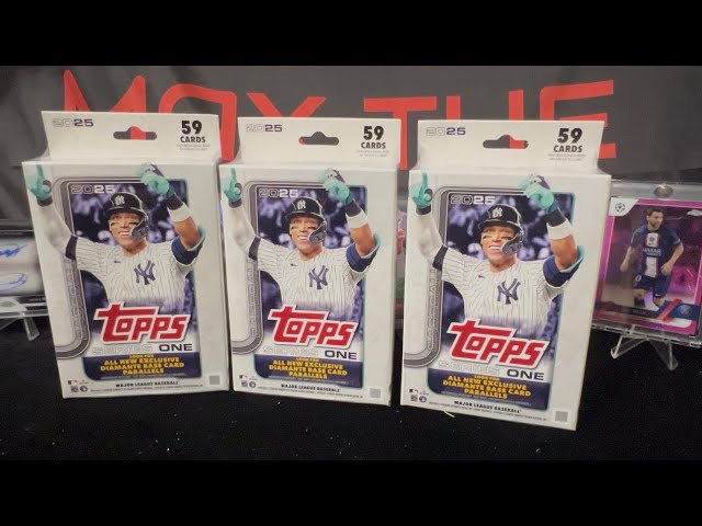 2025 Topps Series 1 Baseball Hangers x3 from Best Buy