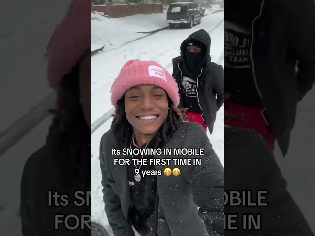 A MIRACLE IN MOBILE ALABAMA 😂🔥 #subscribe #miracle #trending #snow