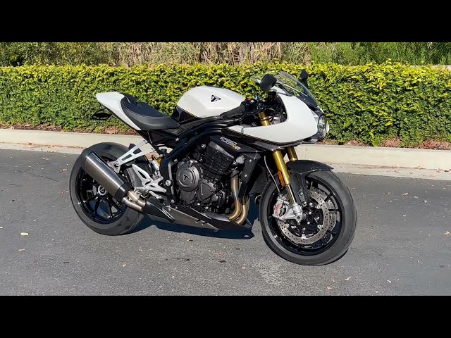 2022 Triumph SPEED TRIPLE 1200 RR