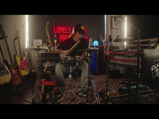 Tash Sultana - Milk & Honey (Live at Lonely Lands Studio)