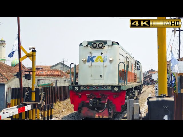 LOKOMOTIF SERUNTULAN CC 203 02 03 SDT ex Langsiran KA BBM | Malang Kota Lama - Malang Kota Baru