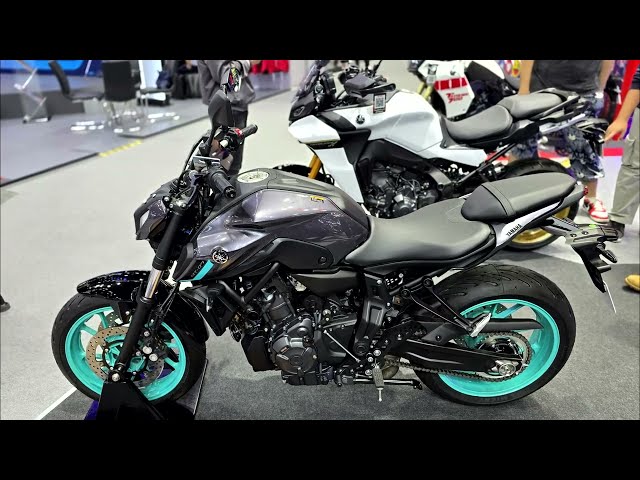 YAMAHA MT 07  naked bike style motorcycle