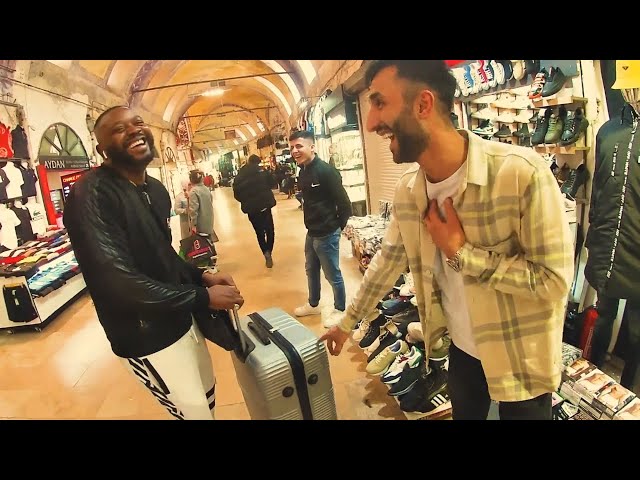 Making friends in the world's oldest market Grand Bazaar 🇹🇷