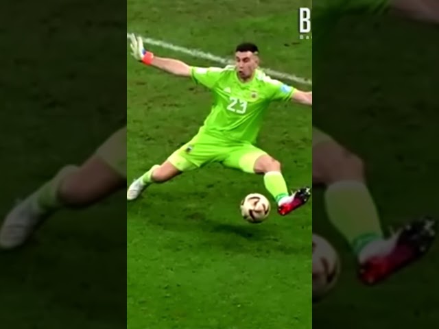 I Witnessed Emi Martínez's CRAZIEST World Cup 2022 Save!