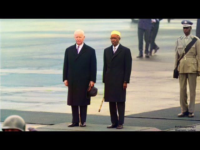 President Aden Osman of Somalia received a welcome from President Heinrich Lübke of Germany | 1965