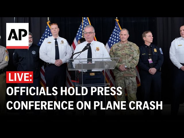 LIVE: D.C. officials hold press conference on plane crash