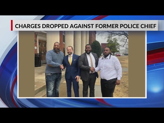 Assault charge dismissed against MS town's police chief