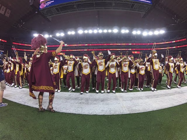 USC Song Girls, The Spirit of Troy pump up fans at the Cotton Bowl in VR180