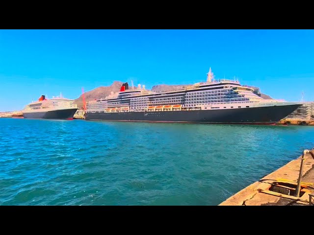 4K - (360 Video - You be the director)-Queen Victoria & Queen Mary 2 cruise ships dock in Cape Town!