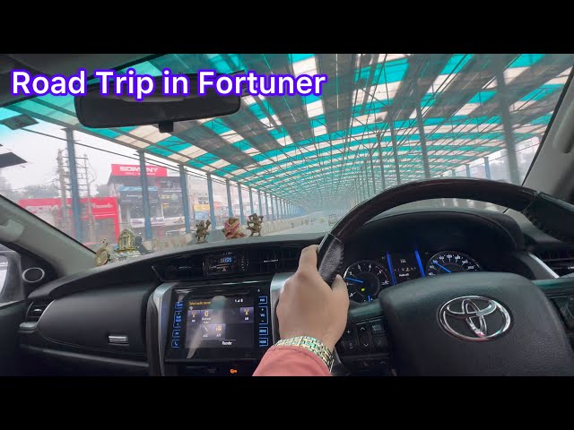 Aaj panga ho Gaya toll par | zero visibility Drive | Fortuner chod kar bhage | Random RoadTrip