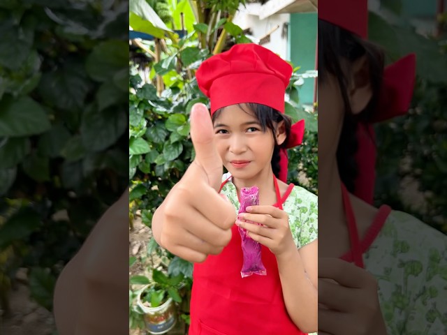 Kupu kupu terbang melayang, neng kuncir makan es jus buah naga ⁉️ #mukbang #jajanan