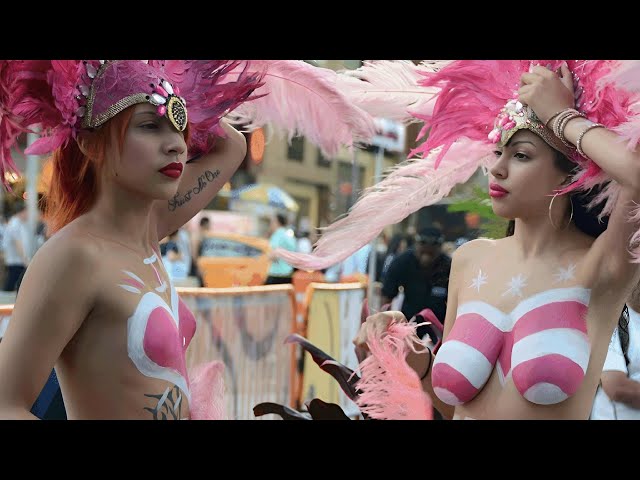 🤪Epic Street Celebration 2025 | 🔥 Copacabana Bloco, Brazil 😏 | Carnival in Rio 4K