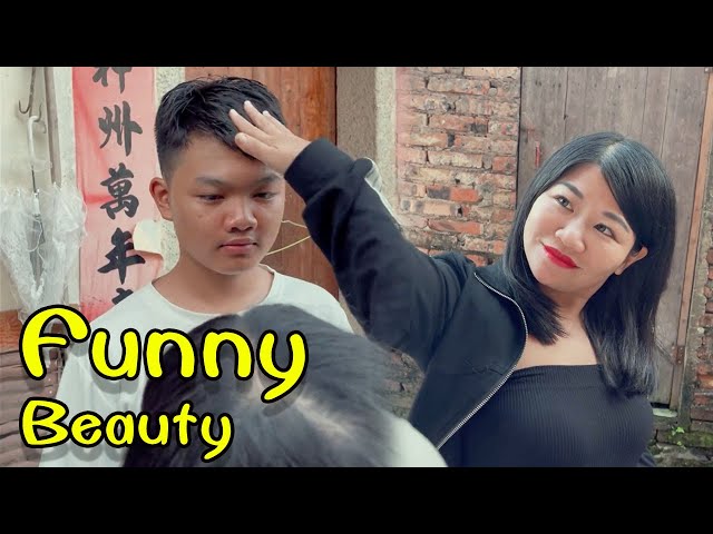 Beauty Cuts Hair | Handsome Guy Strikes Up A Conversation |  Beauty Cooks#Sexy Beauty#Funny Video