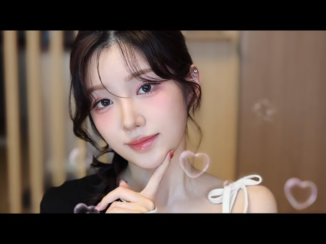 Must-watch for Spring Warm and Summer Cool undertones🍓 Bunny makeup with fave strawberry products🐰