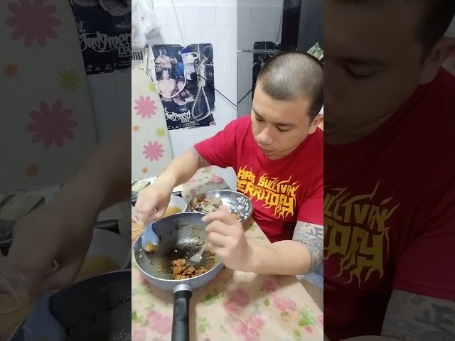 "The Freak"Kurt Tay Selfie🤳Eating Supper On 11 March 2023(Saturday)